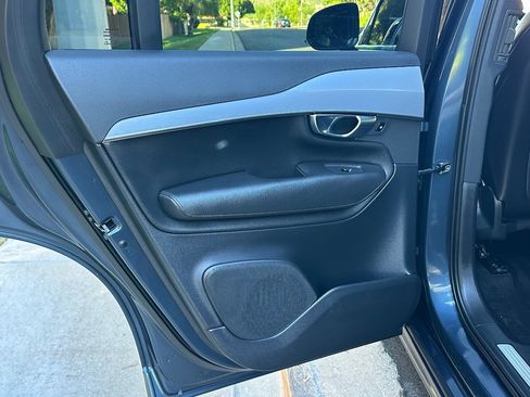 Used 2018 Volvo XC90 T5 Momentum w/ Convenience Package image 34