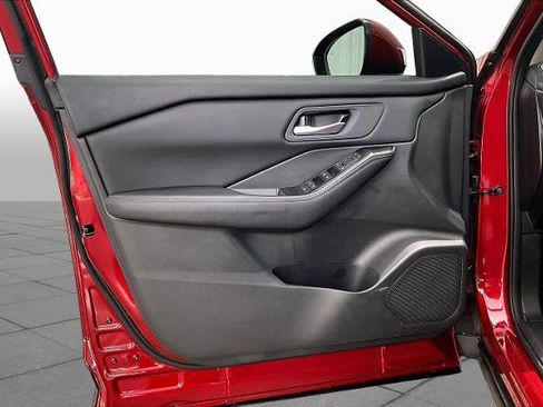 Certified 2026 Nissan Rogue SV FWD image 21
