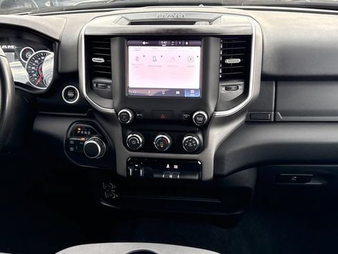 Used 2024 RAM 2500 Big Horn AWD/4WD image 11