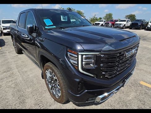 Used 2023 GMC Sierra 1500 Denali Ultimate AWD/4WD image 6