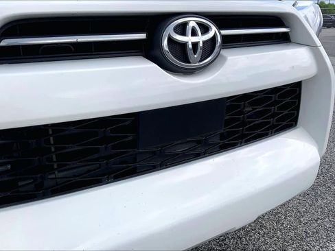 Used 2021 Toyota 4Runner SR5 image 29