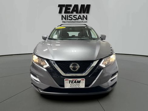 Used 2022 Nissan Rogue Sport SL image 2