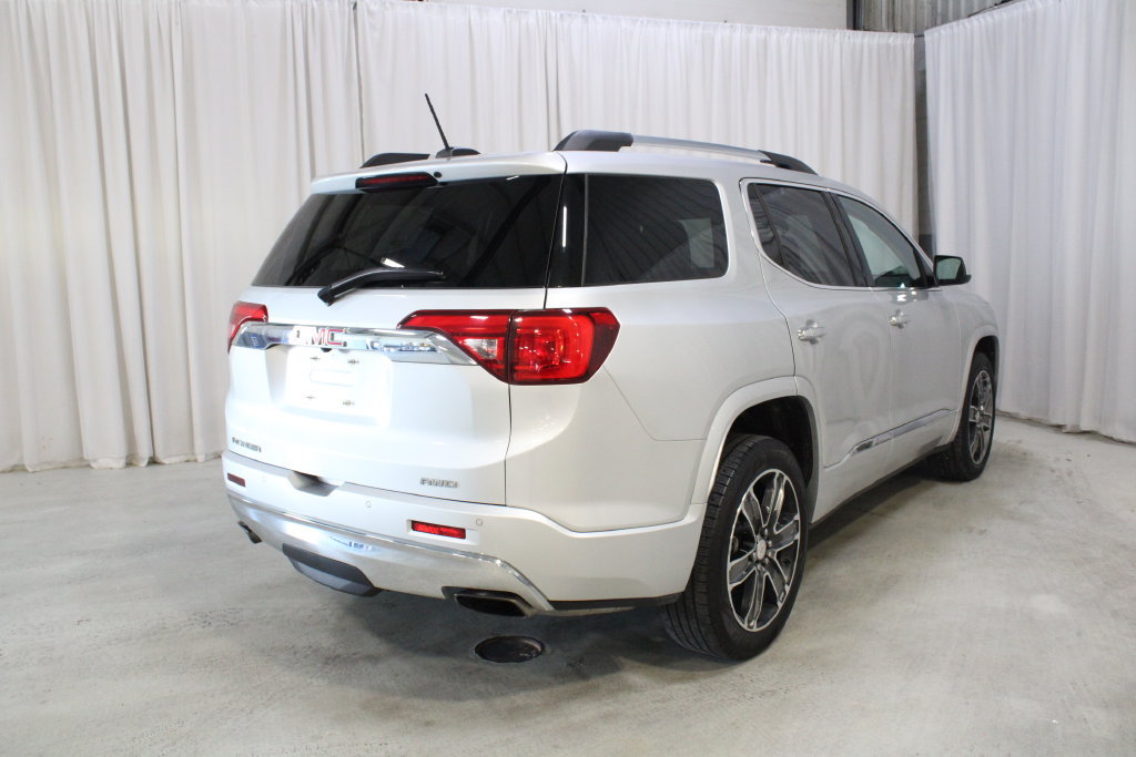 Used 2019 GMC Acadia Denali AWD/4WD image 29