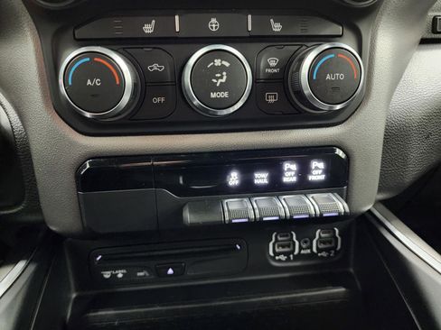 Used 2019 RAM 1500 Big Horn image 43