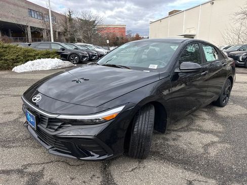 New 2026 Hyundai Elantra Sport image 3