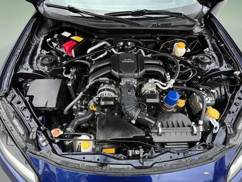 Used 2023 Toyota GR86 Premium RWD image 32
