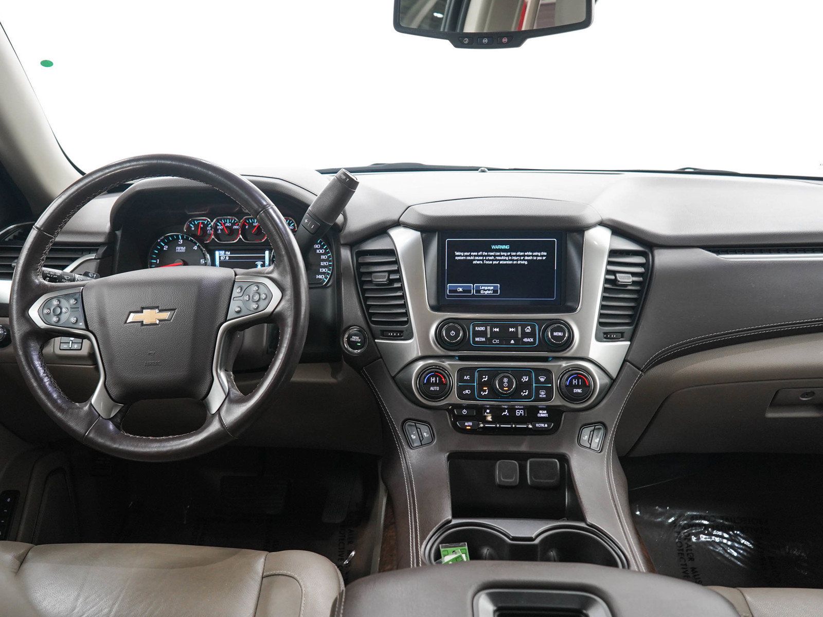 Used 2020 Chevrolet Tahoe LT w/ Luxury Package AWD/4WD image 18