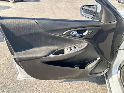 Certified 2022 Chevrolet Malibu RS w/ LPO, Convenience Package 1 image 21