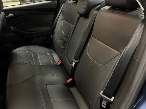 Used 2018 Ford Focus Titanium image 9