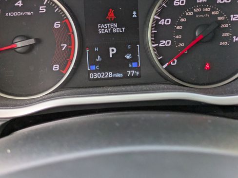 Used 2018 Mitsubishi Eclipse Cross LE image 27