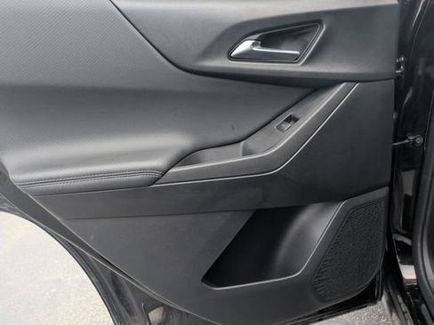 Used 2026 Chevrolet Equinox LT FWD image 28
