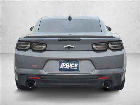 Used 2020 Chevrolet Camaro LT w/ RS Package image 7