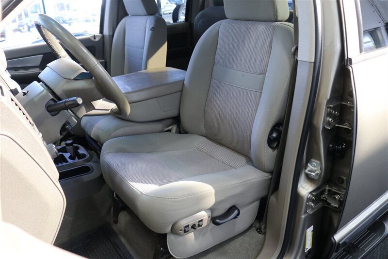 Used 2007 Dodge Ram 2500 Truck SLT w/ Quad Cab Big Horn Value Group AWD/4WD image 16