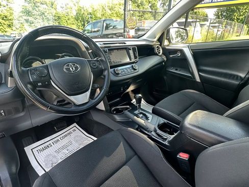 Used 2016 Toyota RAV4 XLE AWD/4WD image 18