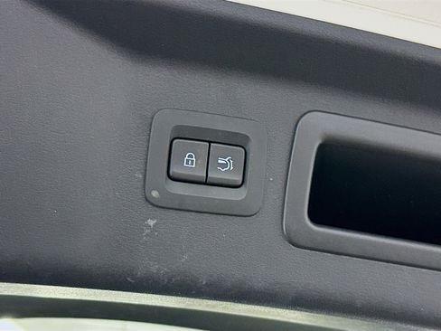 Used 2024 MAZDA CX-90 Plug-In Hybrid w/ Preferred image 33