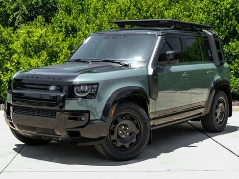 New 2026 Land Rover Defender 110 Trophy Edition AWD/4WD image 2