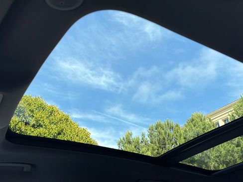 Used 2025 Jaguar F-PACE R-Dynamic S image 15