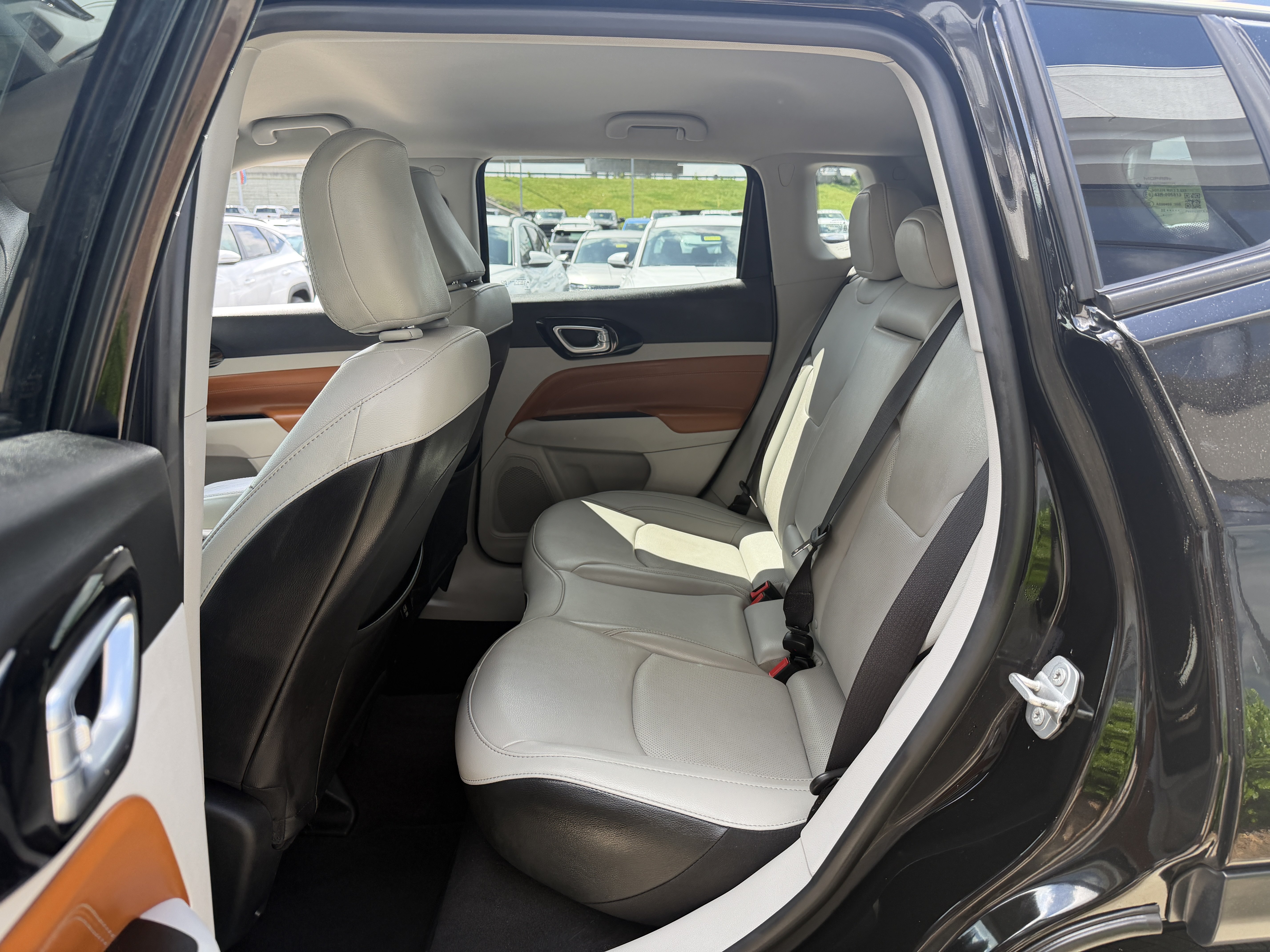 Used 2022 Jeep Compass Limited AWD/4WD image 28