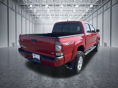 Used 2015 Toyota Tacoma 4x4 Double Cab w/ TRD Sport Package image 5