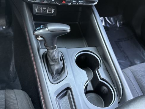 Used 2025 Dodge Durango GT AWD/4WD image 23