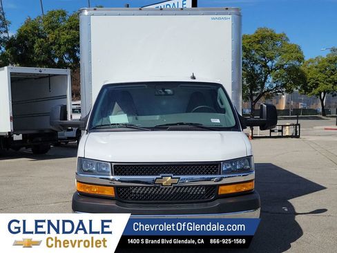 New 2025 Chevrolet Express 3500 w/ Power Convenience Package image 17
