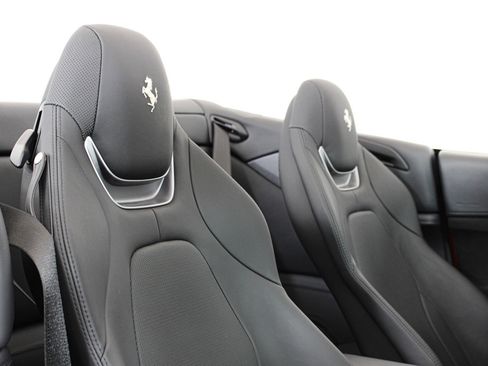 Certified 2023 Ferrari Portofino M RWD image 27
