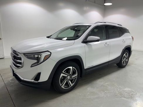 Used 2020 GMC Terrain SLT w/ Preferred Package image 3