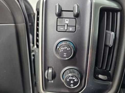 Used 2018 Chevrolet Silverado 1500 LTZ w/ Sport Package image 27