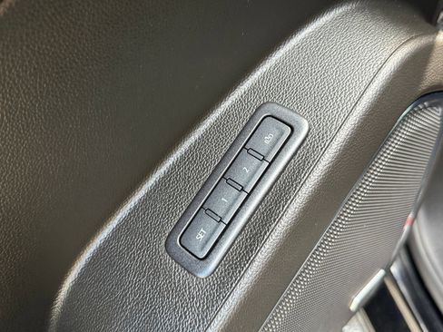 Used 2019 Chevrolet Tahoe LT AWD/4WD image 18