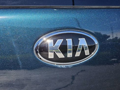 Used 2018 Kia Soul + image 13