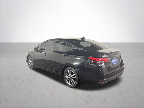 Used 2020 Nissan Versa SV FWD image 8