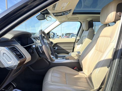 Used 2019 Land Rover Range Rover Sport Supercharged image 3