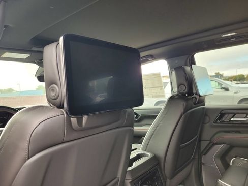 New 2026 GMC Yukon AT4 Ultimate AWD/4WD image 10