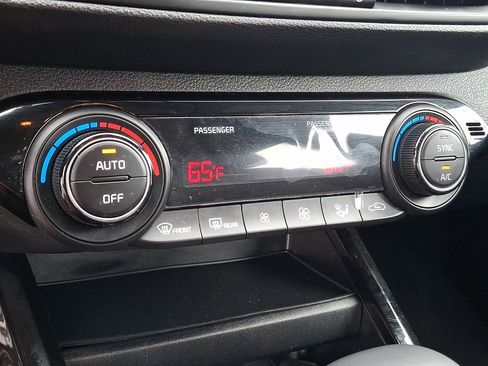 Certified 2024 Kia Forte GT-Line FWD image 15