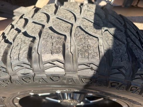 Used 2017 Chevrolet Silverado 1500 LT w/ Texas Edition image 14