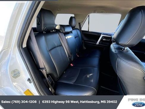 Used 2016 Toyota 4Runner SR5 image 20