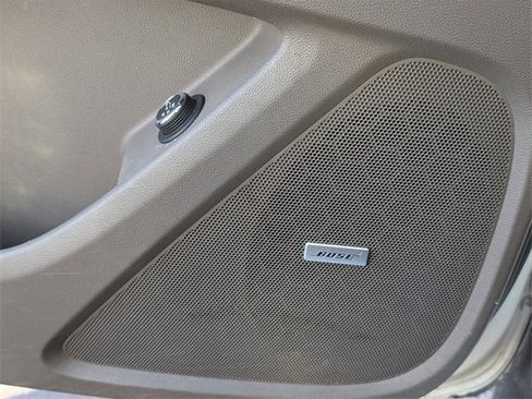 Used 2021 Chevrolet Traverse LT w/ LT Premium Package image 30