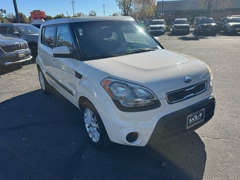 Used 2013 Kia Soul + w/ Eco Pkg image 7