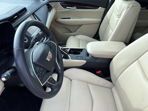 Used 2018 Cadillac XT5 Luxury w/ Driver Awareness Package FWD image 20
