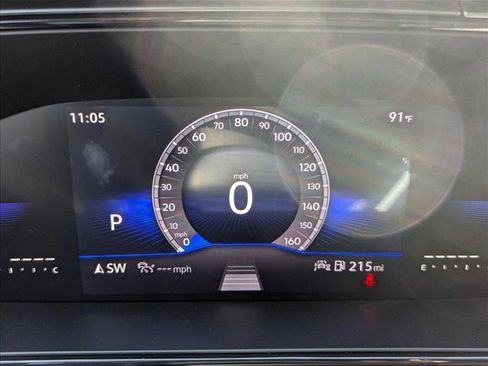 New 2025 Volkswagen Taos S image 10