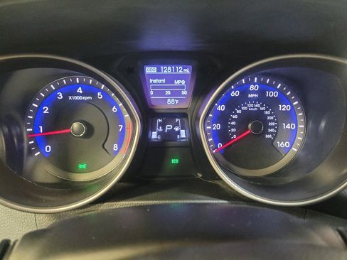 Used 2015 Hyundai Elantra GT w/ Option Group 02 FWD image 23