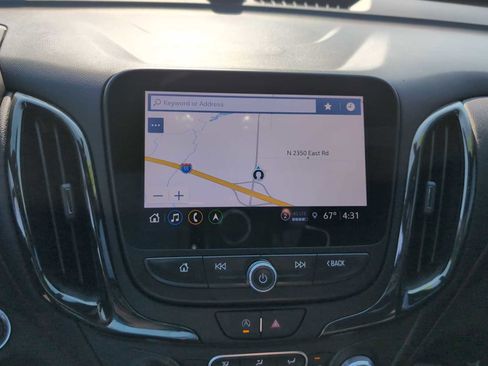Used 2022 Chevrolet Equinox RS w/ Infotainment Package AWD/4WD image 16