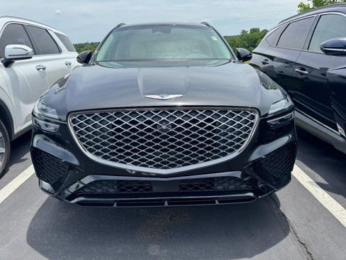 Used 2023 Genesis GV70 3.5T Sport w/ Sport Advanced Package AWD/4WD image 2