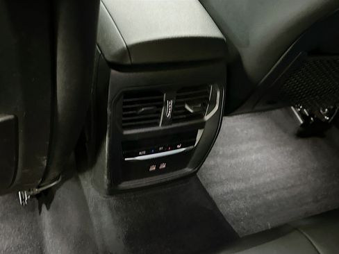 Used 2021 BMW 330e xDrive image 29