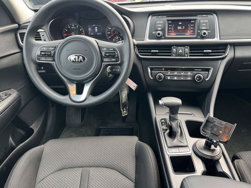 Used 2017 Kia Optima LX FWD image 11