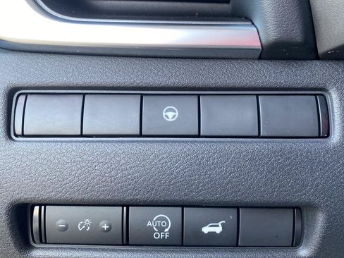 Certified 2023 Nissan Rogue SV w/ SV Premium B Package AWD/4WD image 34