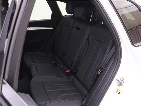 New 2025 Audi Q5 2.0T Premium Plus w/ Premium Plus Package image 11