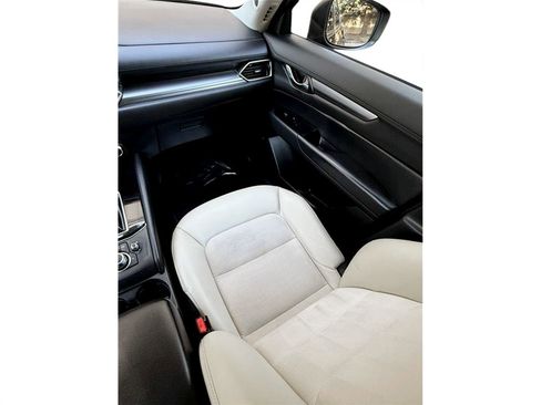 Used 2017 MAZDA CX-5 Touring w/ Preferred Equipment Package image 13