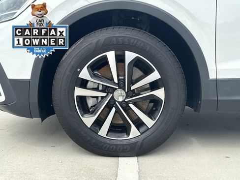 Used 2023 Volkswagen Tiguan S FWD image 9