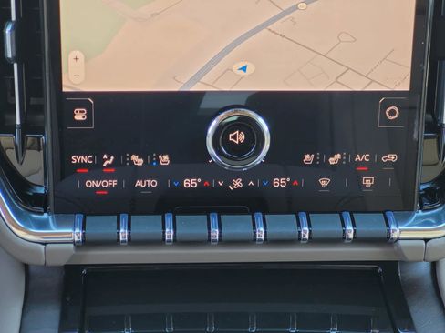 New 2026 GMC Yukon XL Denali w/ Denali Reserve Package image 19